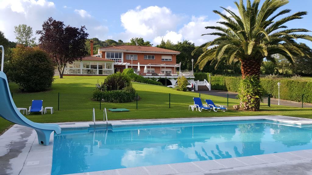 Hotel Camping Ribadesella Exterior photo